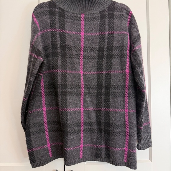 Saks Fifth Avenue Cashmere Sweater - Picture 5 of 6